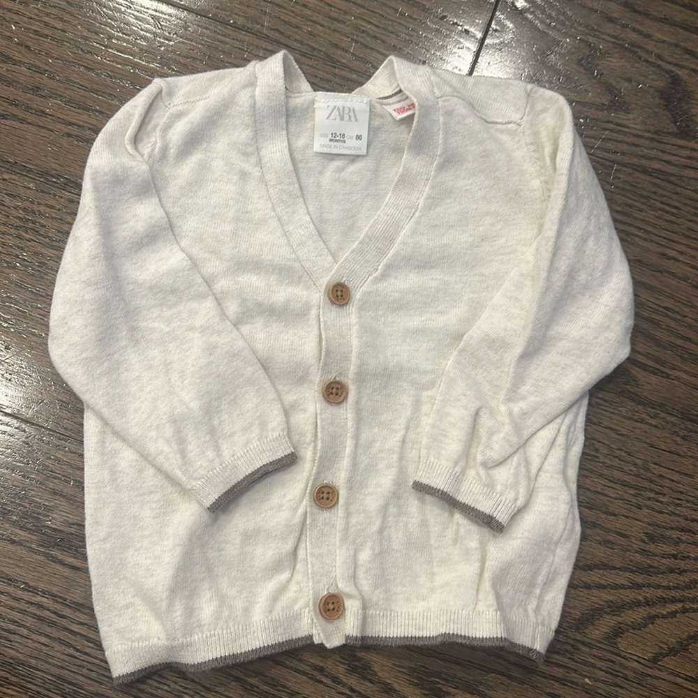 Zara kids oatmeal cardigan sweater, size 12-18 months, never worn.